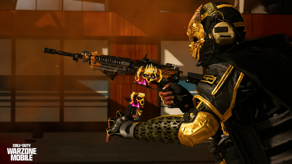Cod Warzone Gold Operator Skin1